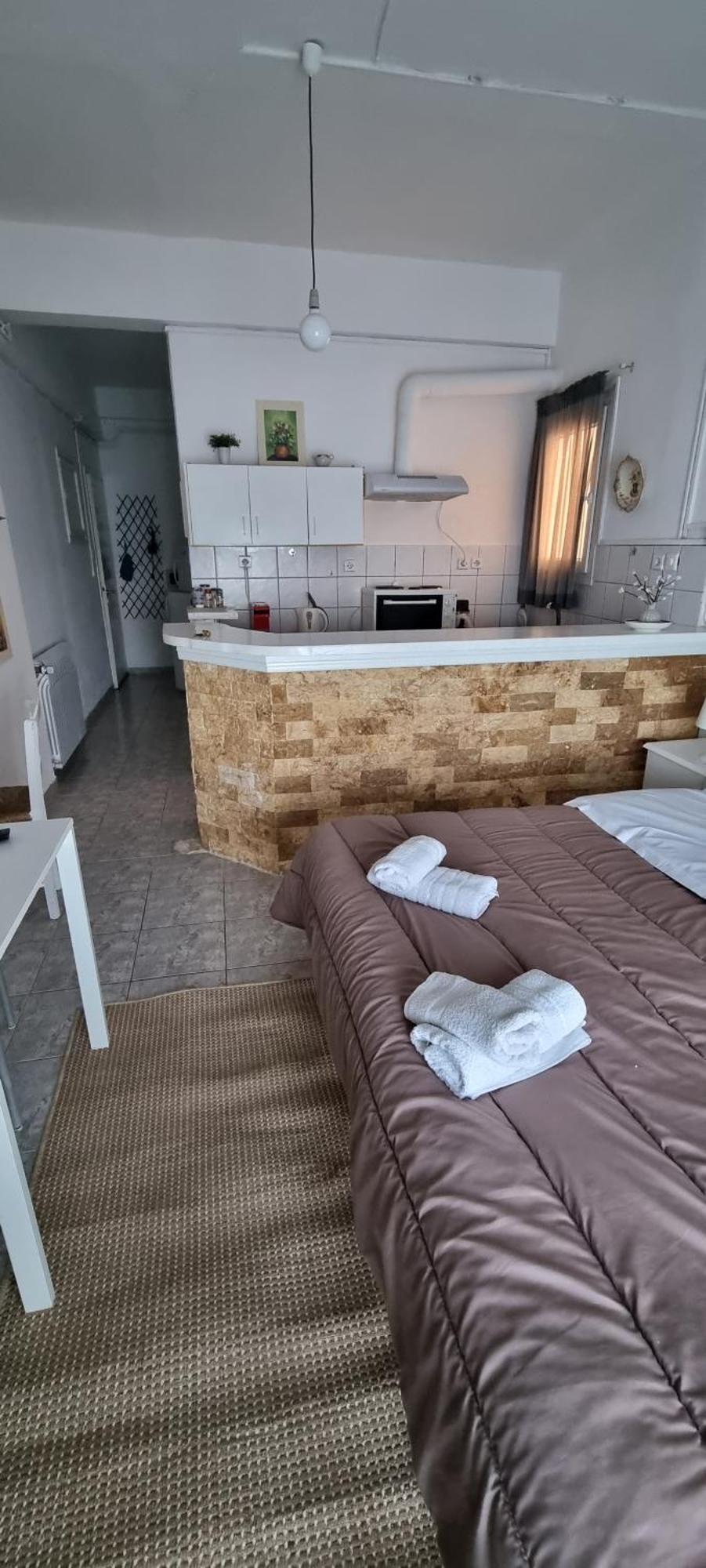 Δωματια Ξανθουλα Xanthoyla Rooms Амалиаполи Экстерьер фото